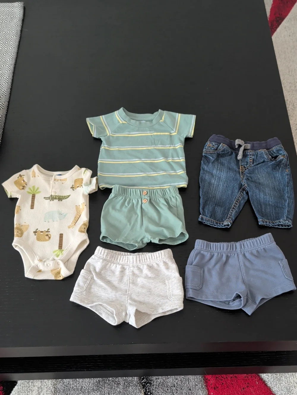 8 Piece Lot Baby Boy 0 - 3 Months Old Navy Safari Onesie Shorts Shirt Jeans